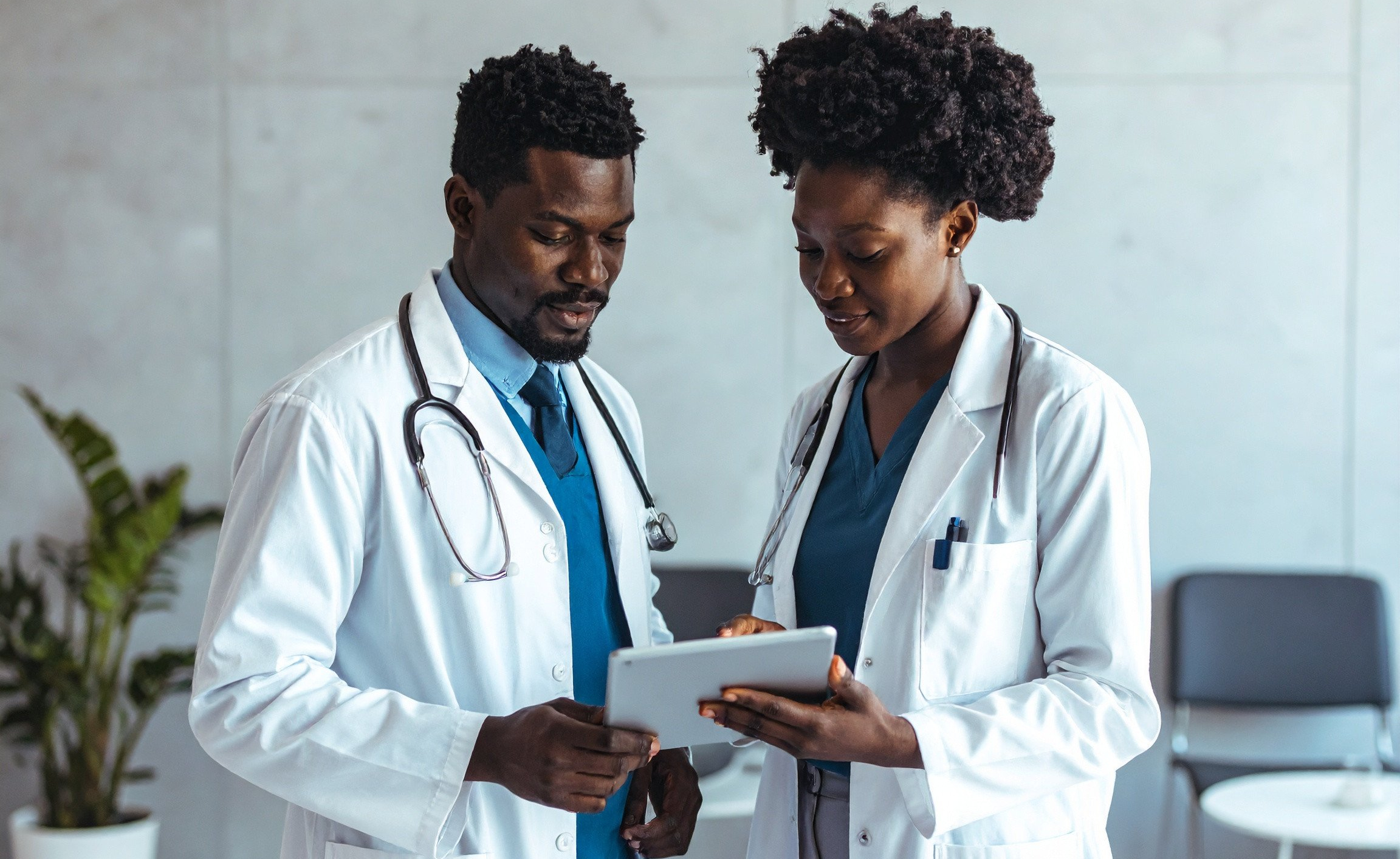 Artsen die het EMD van Mediris gebruiken en overleggen